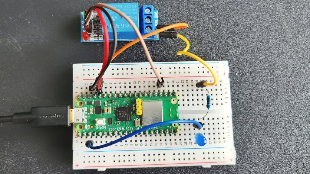 Raspberry Pi Pico W Relay Module Web Server - Micropython