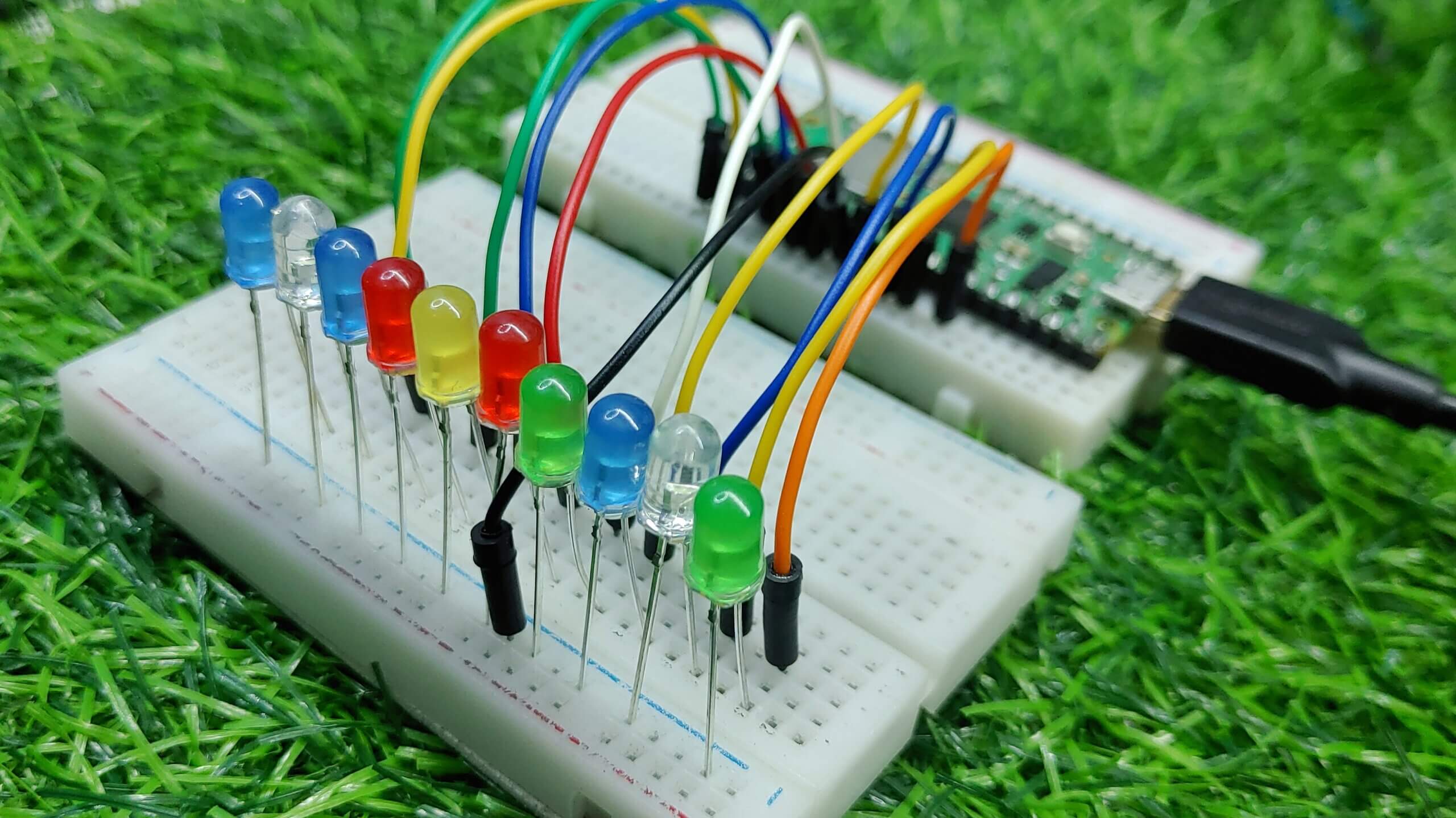 Flowing LED With Raspberry Pi Pico